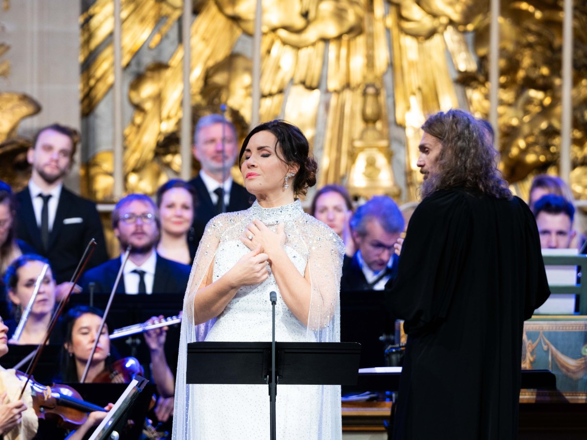 Соня Йончева с великолепен концерт във&nbsp;Версай