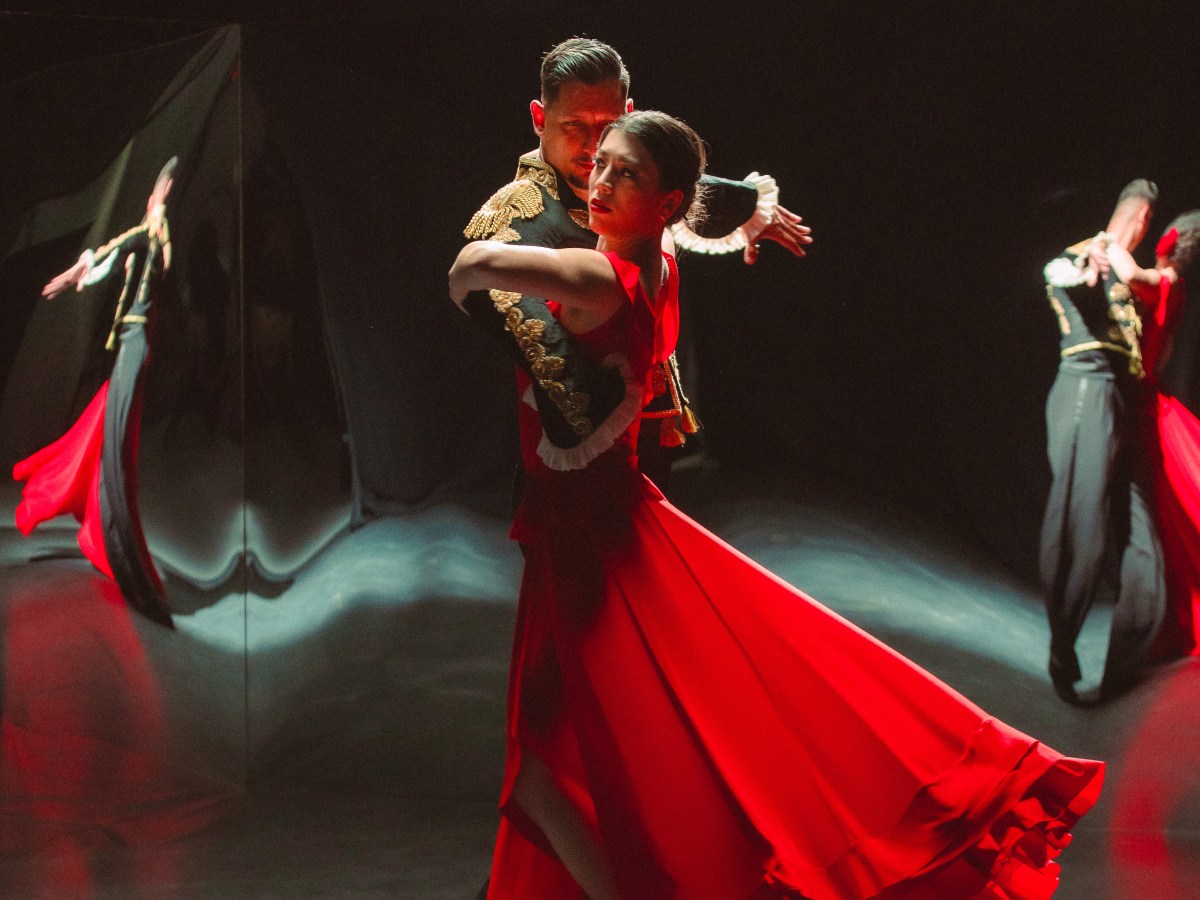 “Фантомни болки“ е новата песен на Волена&nbsp;Апостолова